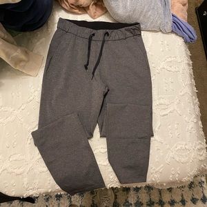 Lululemon On the fly Joggers